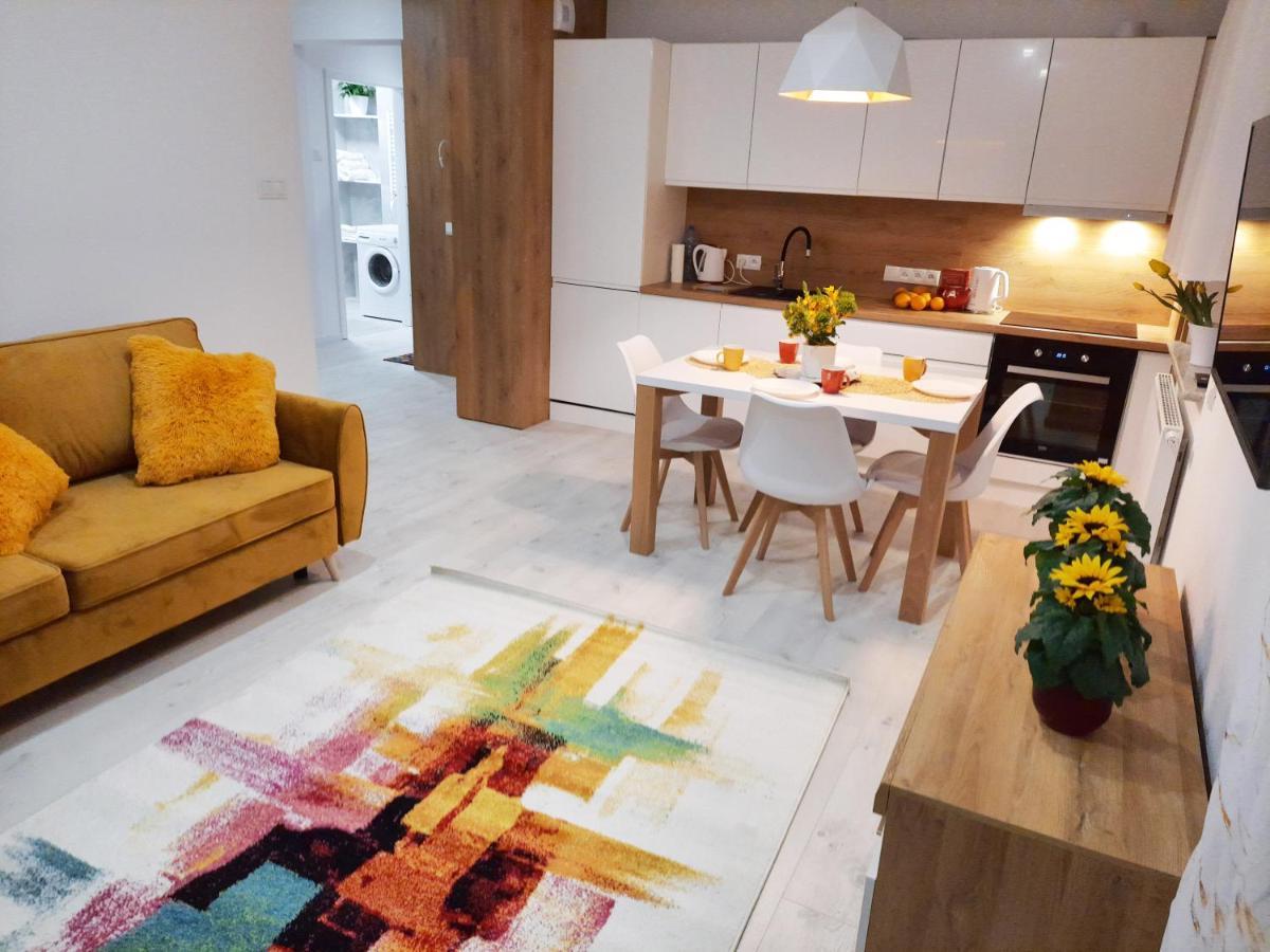 Apartament Amber Comfort Z Prywatnym Miejscem Parkingowym โควอบเซก ภายนอก รูปภาพ