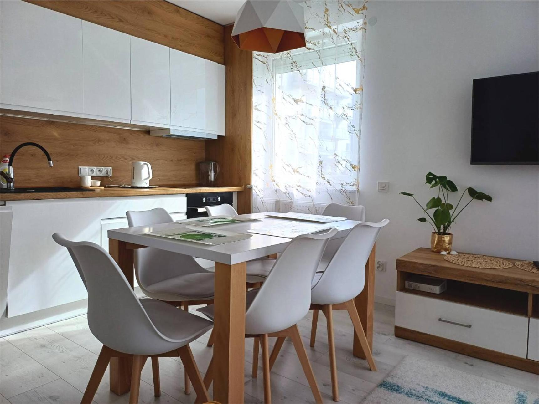 Apartament Amber Comfort Z Prywatnym Miejscem Parkingowym โควอบเซก ภายนอก รูปภาพ